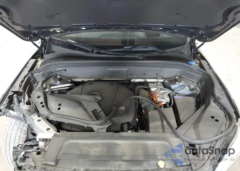 2021 Volvo Xc90 Recharge Plug-In Hybrid T8 Inscription 7 Passenger/T8 Inscription Expression 7 Passenger from USA, damaged, VIN YV4BR0CK9M1695040